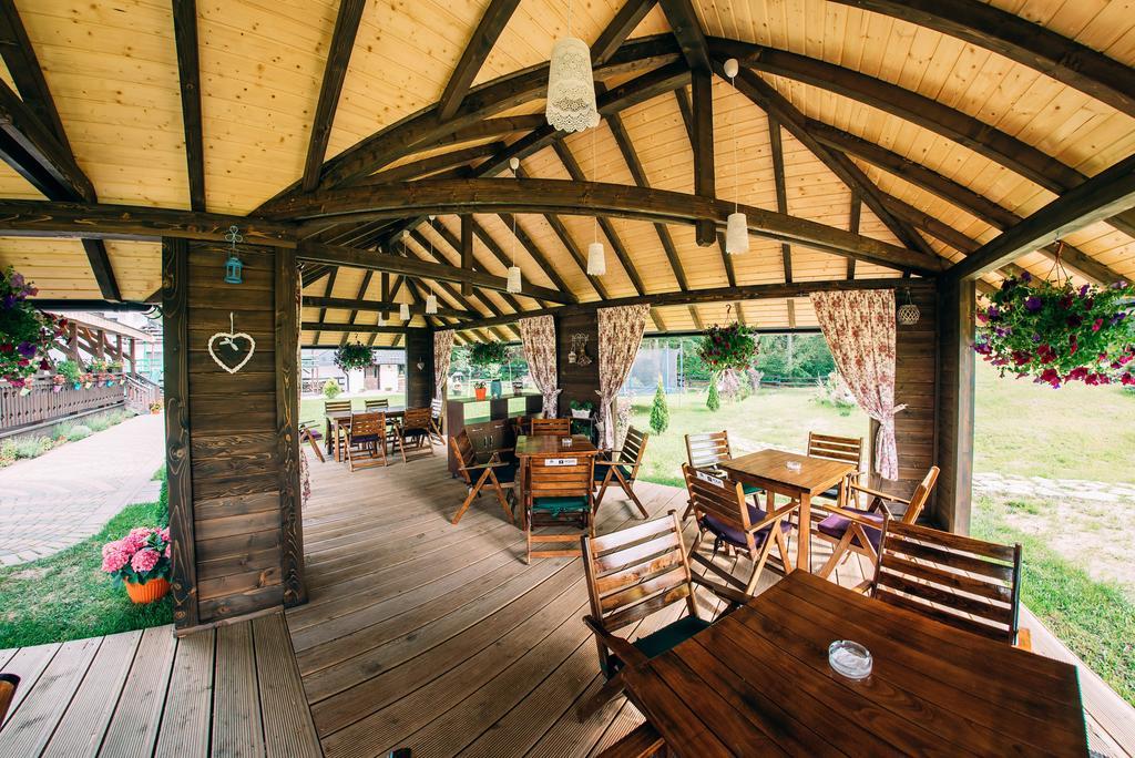La Conac In Bucovina 호텔 구라후모룰루이 외부 사진
