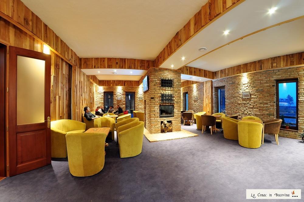 La Conac In Bucovina 호텔 구라후모룰루이 외부 사진